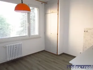 Pronájem bytu 2+kk, Hradec Králové, Štefánikova, 36 m2