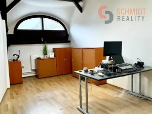 Pronájem kanceláře, Mikulov, Kostelní nám., 36 m2