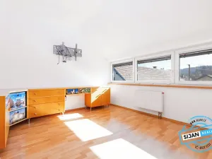 Prodej rodinného domu, Chvalíkovice, České školy, 180 m2