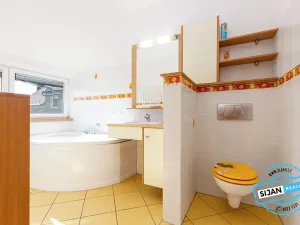 Prodej rodinného domu, Chvalíkovice, České školy, 180 m2