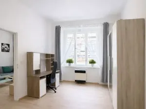 Pronájem bytu 2+kk, Praha, Sokolovská, 50 m2