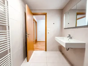 Pronájem bytu 1+kk, Praha - Žižkov, Malešická, 59 m2