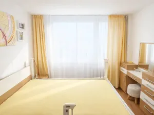 Pronájem bytu 3+kk, Praha - Karlín, Molákova, 72 m2