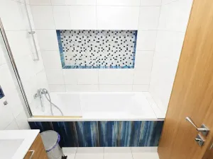 Pronájem bytu 3+kk, Praha - Karlín, Molákova, 72 m2