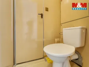 Prodej bytu 2+1, Karlovy Vary - Doubí, Modenská, 60 m2