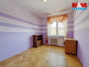 Prodej bytu 2+1, Mariánské Lázně, V Sadech, 48 m2