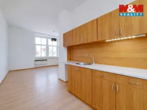 Prodej bytu 2+kk, Mariánské Lázně, Husova, 48 m2
