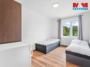 Prodej činžovního domu, Milovice, Topolová, 3337 m2