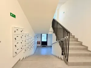 Pronájem bytu 2+kk, Milovice, Slepá, 57 m2