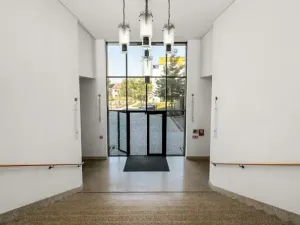 Prodej obchodního prostoru, Praha - Košíře, Naskové, 90 m2