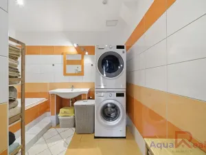 Prodej bytu 3+kk, Ostrov, Vančurova, 70 m2