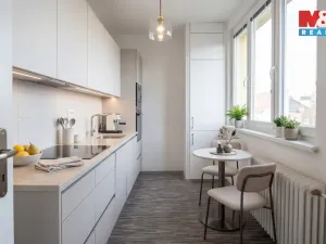 Prodej bytu 3+1, Opava - Předměstí, Skřivánčí, 67 m2