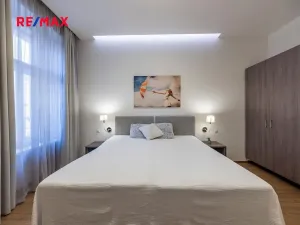 Prodej bytu 2+kk, Praha - Staré Město, Křižovnická, 71 m2