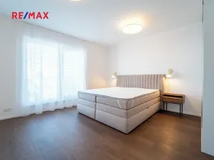 Pronájem bytu 2+kk, Praha - Stodůlky, Hábova, 68 m2