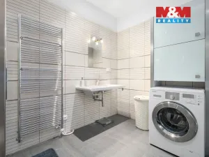 Prodej rodinného domu, Pastviny, 237 m2