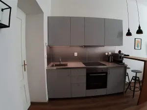 Pronájem bytu 1+kk, Praha - Smíchov, Zborovská, 35 m2