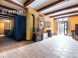 Prodej výrobních prostor, Malé Březno, 670 m2