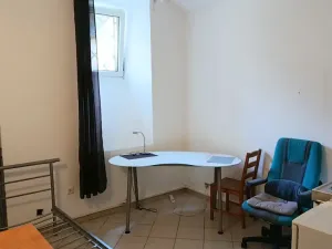 Pronájem kanceláře, Praha - Vinohrady, Lužická, 18 m2