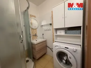 Pronájem bytu 2+1, Pardubice - Bílé Předměstí, Na Drážce, 52 m2