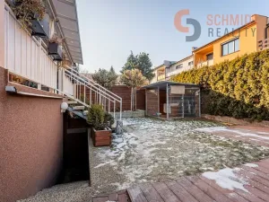 Prodej rodinného domu, Hustopeče, U Větrolamu, 300 m2