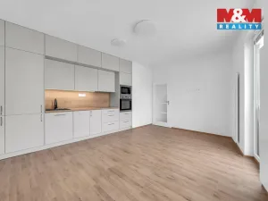 Pronájem bytu 1+kk, Pardubice - Pardubičky, Nová Tesla, 32 m2