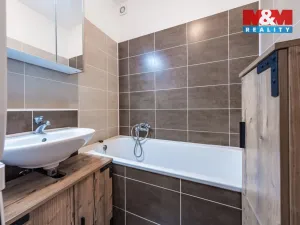 Prodej bytu 3+kk, Nehvizdy, Pražská, 65 m2