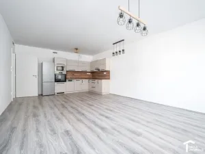 Pronájem bytu 2+kk, Pardubice - Zelené Předměstí, nábřeží Závodu míru, 78 m2