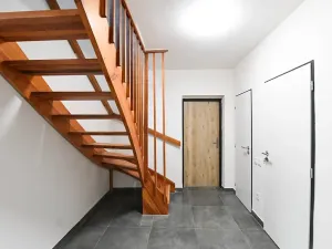 Pronájem činžovního domu, Praha - Hloubětín, Aloisovská, 340 m2