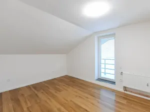 Pronájem činžovního domu, Praha - Hloubětín, Aloisovská, 340 m2