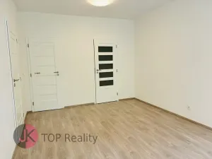 Pronájem bytu 2+kk, Velké Popovice, V parku, 59 m2