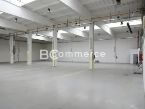 Pronájem skladu, Brno, 1055 m2