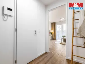 Pronájem bytu 1+kk, Kladno - Dubí, Ke křížku, 28 m2