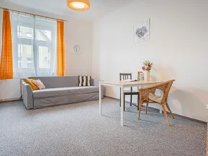 Pronájem domu, Praha - Žižkov, Na Jarově, 126 m2