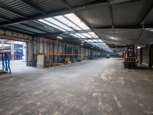 Pronájem skladu, Ostrava, Navrátilova, 957 m2