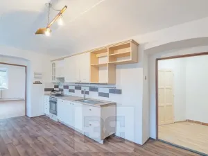 Pronájem bytu 3+1, Tuchoměřice, 70 m2