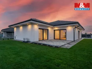 Prodej rodinného domu, Jenštejn, Za zahradami, 153 m2