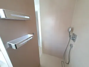 Pronájem bytu 4+1, Praha - Kobylisy, Služská, 128 m2