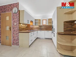 Prodej rodinného domu, Kosořice, 195 m2