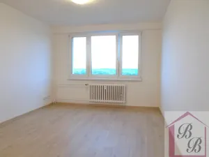 Prodej bytu 1+kk, Praha - Háje, Hlavatého, 27 m2