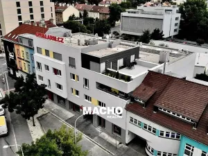 Pronájem bytu 1+kk, Praha - Michle, U plynárny, 31 m2