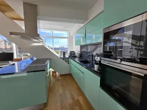 Prodej atypického bytu, Praha - Smíchov, Kobrova, 172 m2