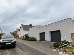 Prodej rodinného domu, Červené Pečky, Husova, 177 m2