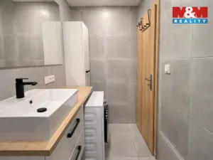 Pronájem bytu 5+kk, Praha - Libeň, Kovanecká, 85 m2