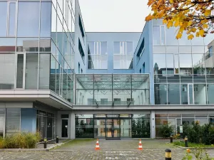 Pronájem kanceláře, Praha - Karlín, Sokolovská, 137 m2