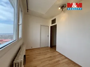 Prodej bytu 2+1, Chomutov, Dřínovská, 61 m2