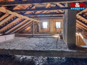 Prodej rodinného domu, Hradec, 323 m2