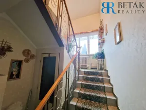 Prodej rodinného domu, Oplocany, 230 m2