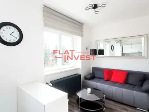 Pronájem bytu 1+kk, Praha - Kobylisy, Vršní, 28 m2