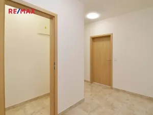 Pronájem bytu 3+kk, Praha - Hlubočepy, Fabiánové, 69 m2