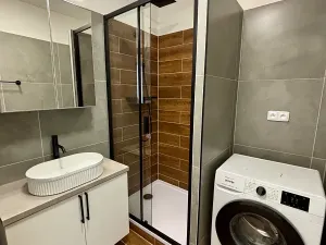 Pronájem bytu 3+1, Praha - Troja, Krynická, 68 m2